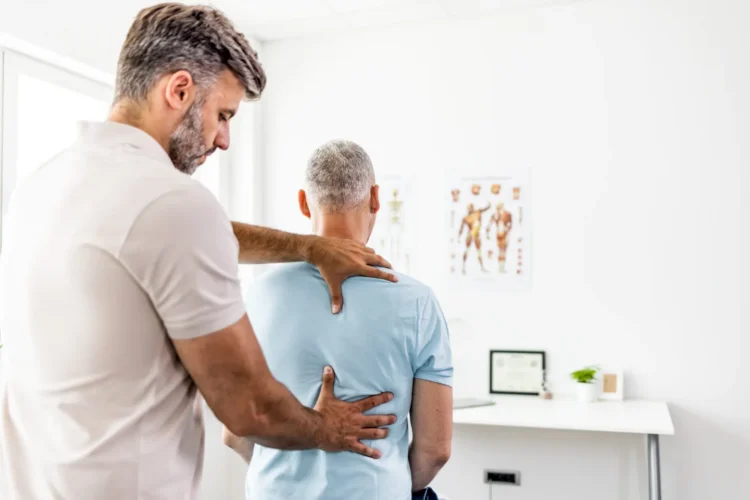 How Chiropractic Care and Functional Medicine Work Together for Long-Term Health 1 How Chiropractic Care and Functional Medicine Work Together for Long-Term Health