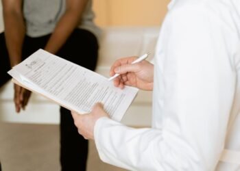 How Real-Time Note-Taking Improves Telehealth Consultation Efficiency 44 How Real-Time Note-Taking Improves Telehealth Consultation Efficiency