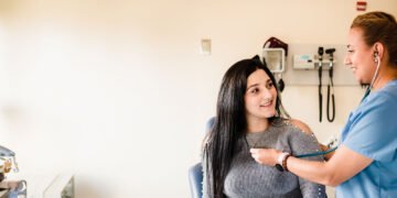 Healthcare in 2026: The “Neighborhood Medicine” Revolution Changing Urban Health