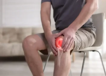 How Modern Treatment Approaches Are Improving Chronic Knee Discomfort